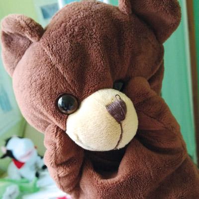 maskotka miśka w gabinecie dla dzieci